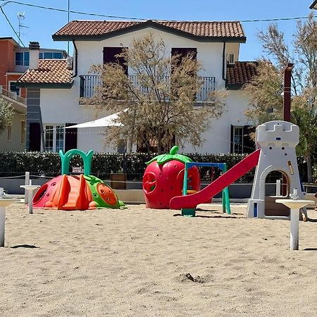Villa Dolcevita Bellaria-Igea Marina Exterior photo